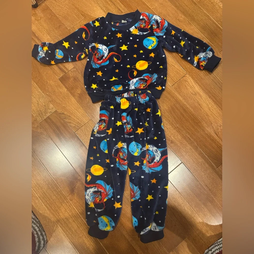 Cozy Boys’ 3T-4T Fleece Pajama Set – Space Print